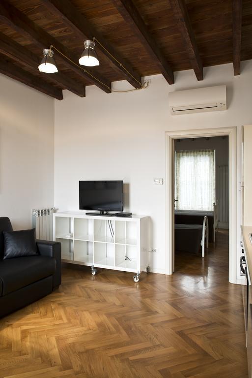 La Maison Del Capestrano Milano Phòng bức ảnh