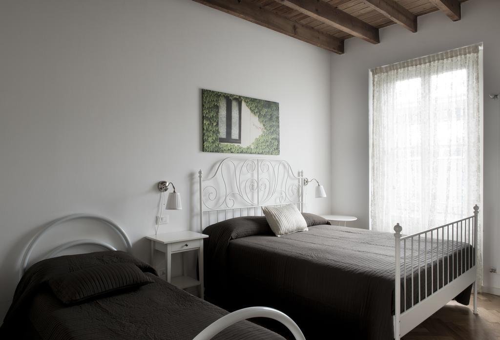La Maison Del Capestrano Milano Phòng bức ảnh